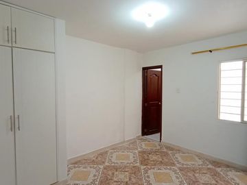 casa en venta en urbanización nueva granada. Cod V107703