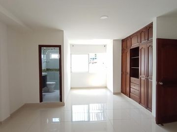 casa en venta en urbanización nueva granada. Cod V107703