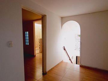 casa en venta en urbanización nueva granada. Cod V107703