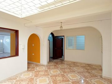 casa en venta en urbanización nueva granada. Cod V107703