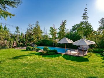 Encantadora y cálida casa en venta. La Reina Alta