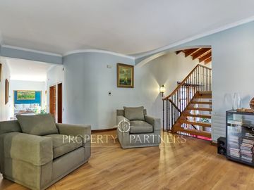 Encantadora y cálida casa en venta. La Reina Alta