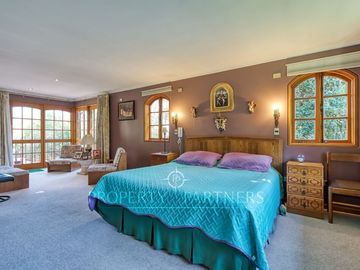 Encantadora y cálida casa en venta. La Reina Alta