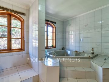 Encantadora y cálida casa en venta. La Reina Alta