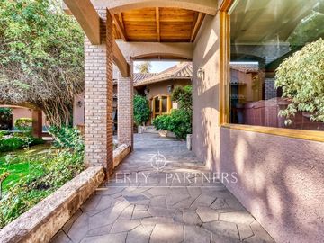 Encantadora y cálida casa en venta. La Reina Alta