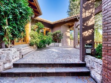 Encantadora y cálida casa en venta. La Reina Alta