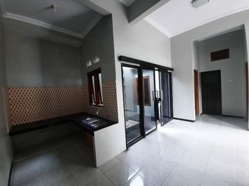 Dijual rumah area Solo Baru