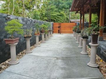 JOGLO CANTIK BERKHARAKTER SEMI FURNISHED DI PLAYEN