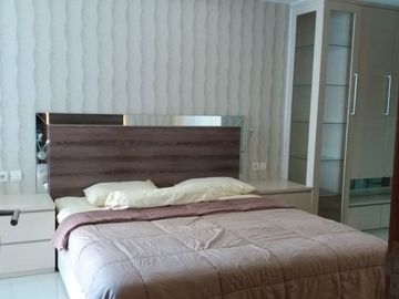 2 BR 67 m2 Lt 8 Apartemen Dago suite bandung