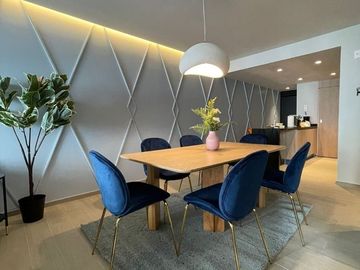 DEPARTAMENTO EN VENTA TOTALMENTE DECORADO Y AMUEBLADO EN COL DEL VALLE
