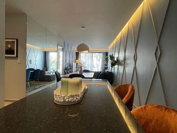 DEPARTAMENTO EN VENTA TOTALMENTE DECORADO Y AMUEBLADO EN COL DEL VALLE