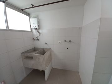 apartamento en venta en conjunto residencial portobello  piso 7. Cod V13275