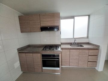apartamento en venta en conjunto residencial portobello  piso 7. Cod V13275