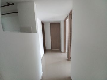 apartamento en venta en conjunto residencial portobello  piso 7. Cod V13275