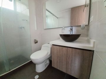 apartamento en venta en conjunto residencial portobello  piso 7. Cod V13275