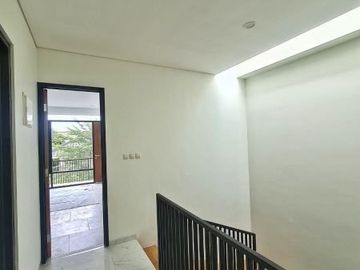 Rumah Baru Siap Huni Di Pesanggrahan Jakarta Selatan
