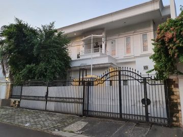 Disewa Rumah Mewah dan Lokasi Strategis - kebayoran baru jaksel