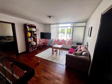 Ministerios y Entidades Gubernamentales:
•	Ministerio de Vivienda, Construcción y Saneamiento: 🏛️📍 Ubicado en la Calle Manuel Gonzales Olaechea 459,