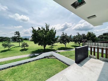 Paraiso Country club