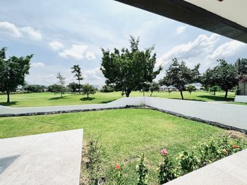 Paraiso Country club