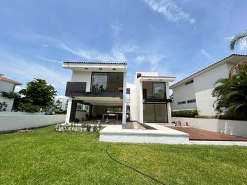 Paraiso Country club
