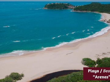 Villa con alberca privada vista al mar y la montaña, panel solar, venta Huatulco