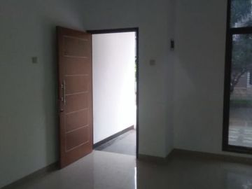 Rumah di Mekarsari Cimanggis, Depok. Rumah Baru 2 lantai