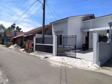 Rumah Siap Huni Legalitas Aman Dekat Pasar Sukoharjo Baru