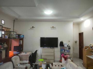 Rumah Second Rp 2.0 Milyar, 1 Lnt, di Cinere, Depok. LT 156