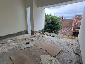 DIJUAL RUMAH MEWAH 2 LANTAI DI MLATI SLEMAN