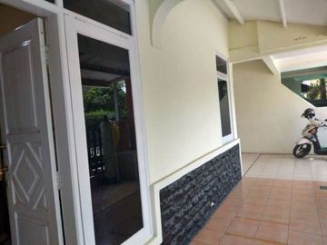 Rumah Terawat @Arcamanik Dekat ke Kawasan Antapani, Cisaranten dan Perumahan Setra Dago
