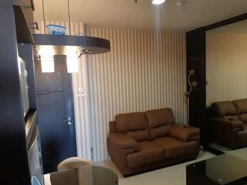 JUAL Apartemen Cosmo Mansion,1BR full furnish high floor