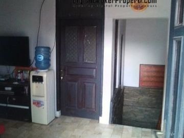 Rumah kokoh terawat 2,5 lantai masuk mobil dii Cigiringsing Cijambe ujung berung bdg timur | SUTIAH