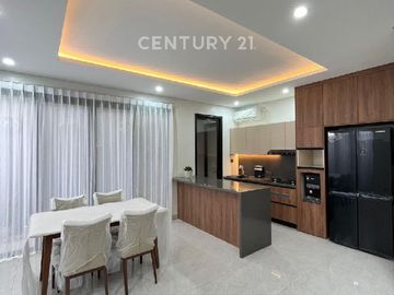 Brand New House 3 Lt Furnished By Vivere Jagakarsa Jakarta Selata