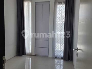 Rumah 2 Lantai Pondok Tjandra Waru Sidoarjo - Rm174apd