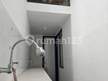 Rumah 2 Lantai Pondok Tjandra Waru Sidoarjo - Rm174apd