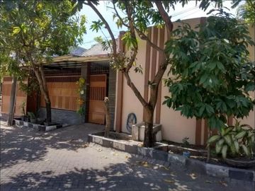 Rumah di Babatan Mukti Wiyung Row 3 Mobil Termurah