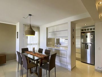 Miami Boulevar 2 dormitorios 2 baños garage Punta del Este  Venta