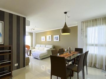 Miami Boulevar 2 dormitorios 2 baños garage Punta del Este  Venta