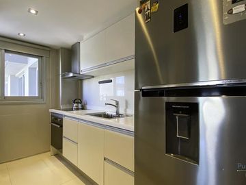 Miami Boulevar 2 dormitorios 2 baños garage Punta del Este  Venta