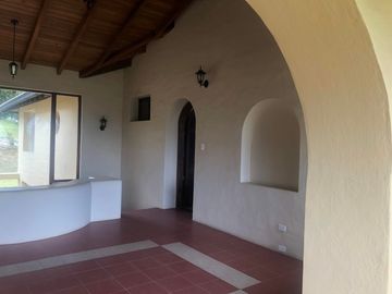 RESIDENTIAL COMPLEX JAHUAPACHA: Se Vende Apartamento en la Montaña y Frente al río en Cotacachi