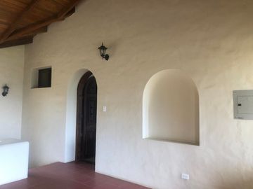RESIDENTIAL COMPLEX JAHUAPACHA: Se Vende Apartamento en la Montaña y Frente al río en Cotacachi