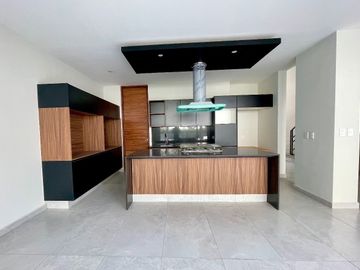 Casa en Venta en Coto Privado Zona Norte Colima