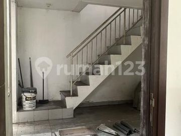 Dijual Rumah Mewah Semi Furnished di Vermont Parkland BSD City Tangerang