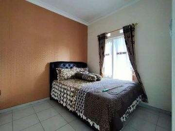 Rumah 2 Lantai Luas 91 di Akordion Sukarno Hatta kota Malang
