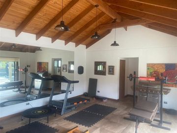 AP213 Trebulco 5D 6B 615 m2 en 7237 m2 Piscina, tuba y sauna
