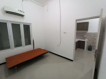 Dijual Rumah Hadap Selatan Lokasi di Babatan Mukti, Surabaya