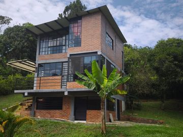 Casa en venta Miravalle 3