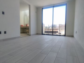 Se Vende Casa en Mayorazgo Residencial, 3 Niveles,  4 Recamaras, 5 Baños..