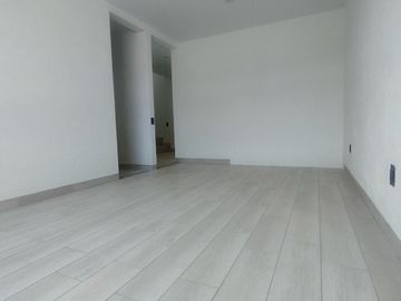 Se Vende Casa en Mayorazgo Residencial, 3 Niveles,  4 Recamaras, 5 Baños..